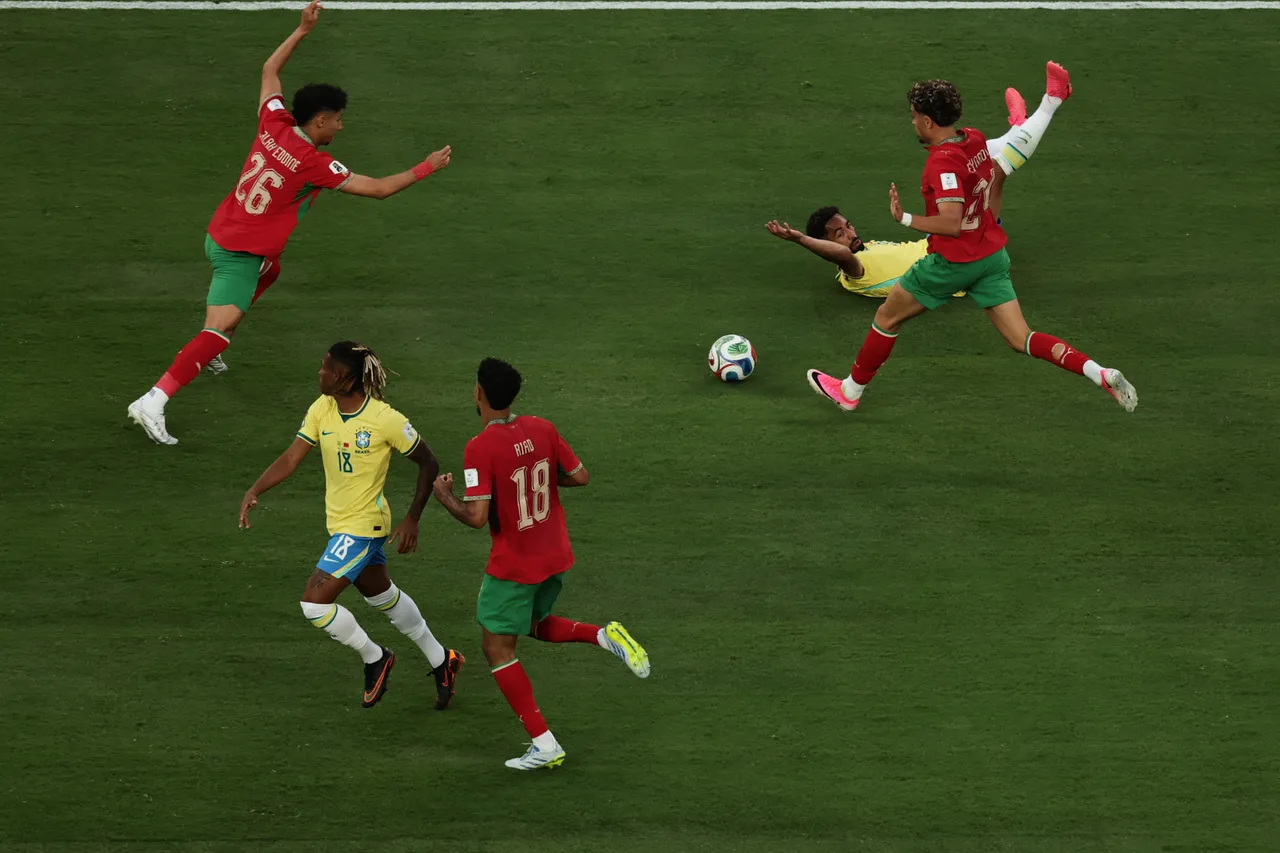 Brazil hold Morocco to draw in World Cup