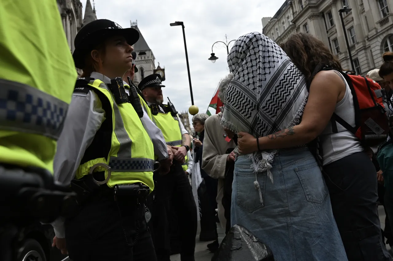 Britanska vlada dobila žalbu: Sud vratio zabranu za grupu Palestine Action