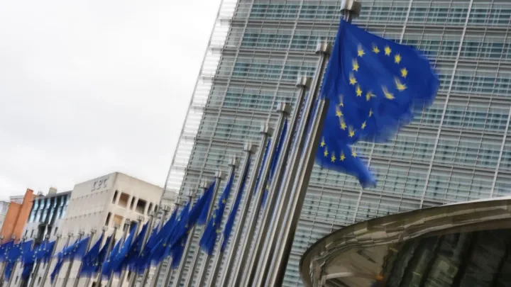 Европа готова снять санкции с Ирана