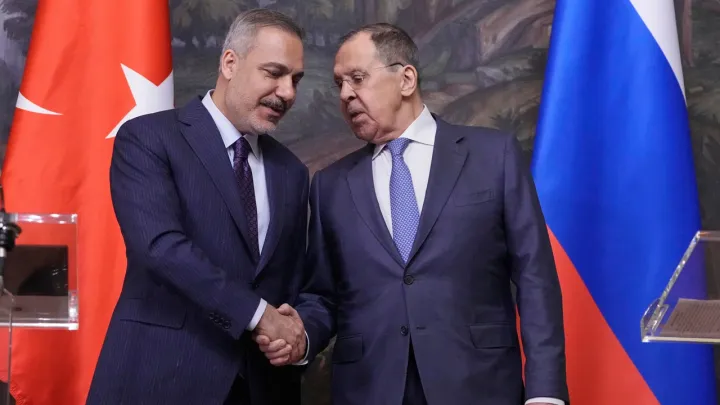 تلبية لدعوة لافروف.. فيدان يزور روسيا الثلاثاء ويبحث الملفين الإيراني والأوكراني