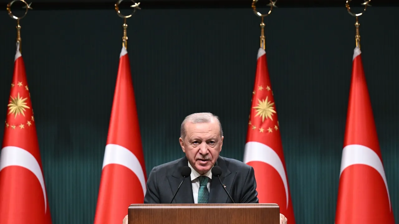 İlbaşı Ärdoğan: Bez ber millätneñ balaları, ike däwlätle, tik ber yöräk belän
