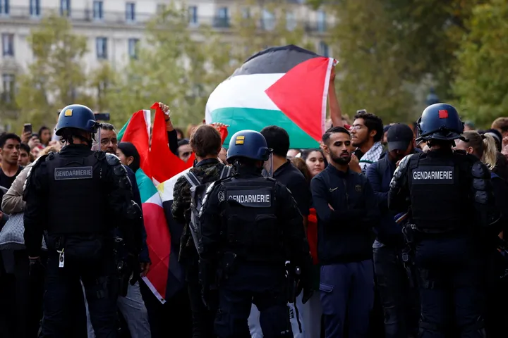 Gaza solidarity protests met with arrests, fines: French student activists