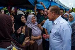 Anwar: Kemajuan ekonomi mesti dinikmati secara adil