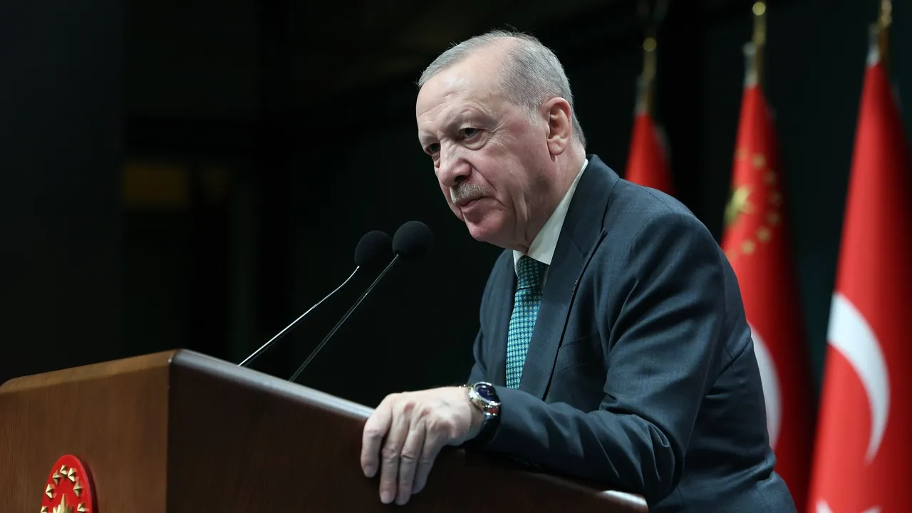 Presidente Erdogan discursou na "Cerimónia de Abertura do Aeroporto de Ancara e Estradas de Acesso"