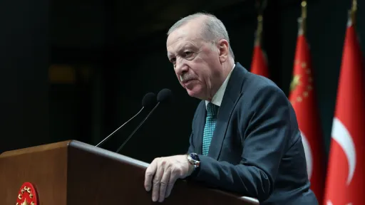 Presidente Erdogan discursou na "Cerimónia de Abertura do Aeroporto de Ancara e Estradas de Acesso"