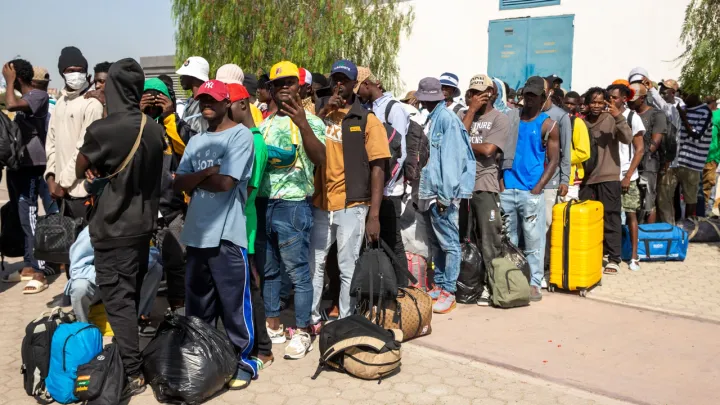 Tunisia repatriates nearly 100 Sub-Saharan migrants in 'voluntary return'