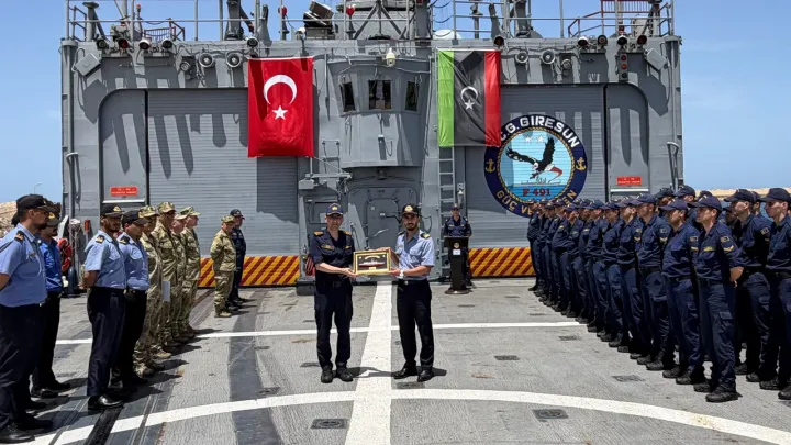 الدفاع التركية تعلن إتمام تنفيذ الفرقاطة "TCG Giresun" تدريبات عسكرية للقوات البحرية الليبية