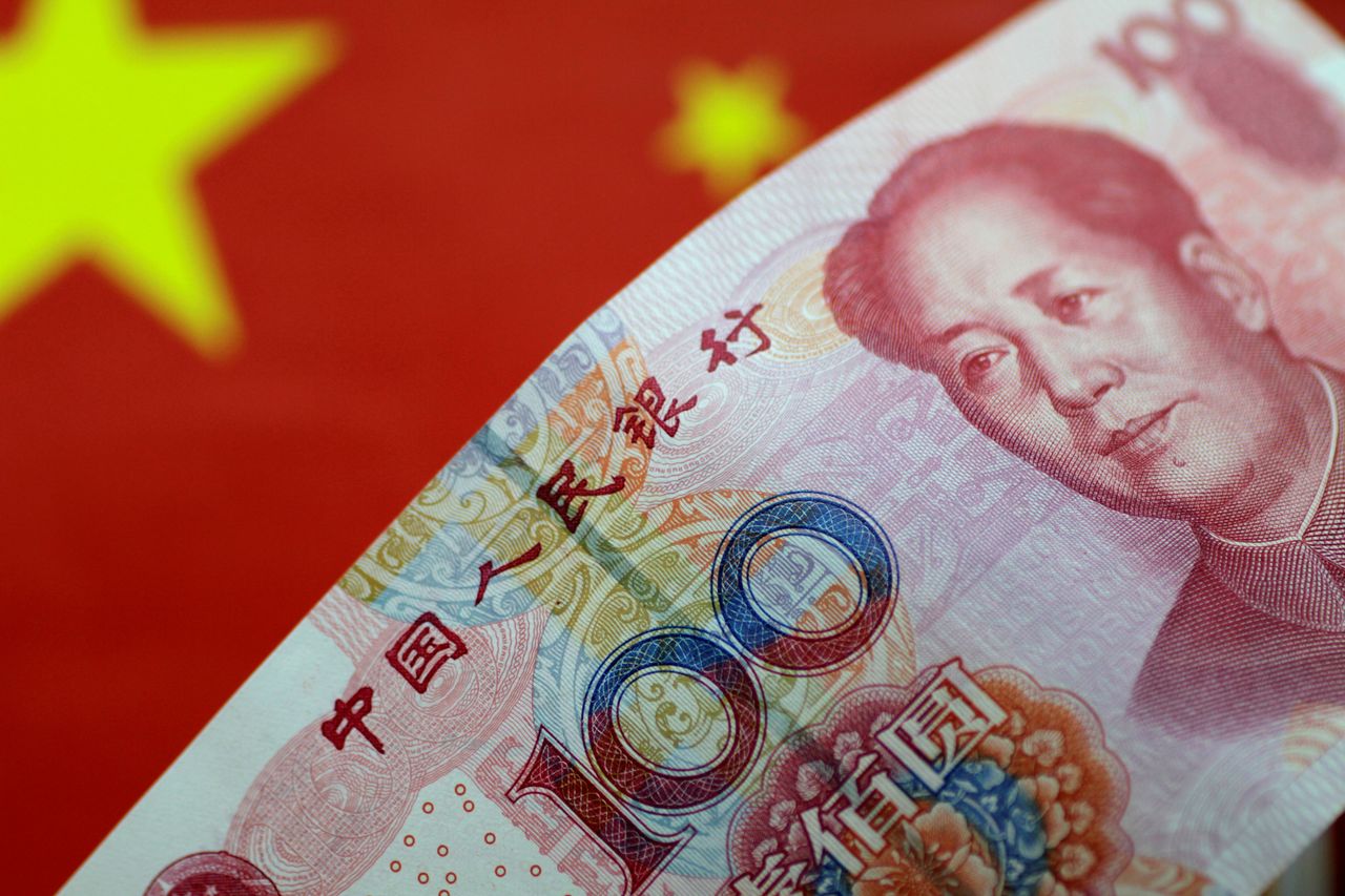 China rolls out plan to expand offshore yuan trading in Shanghai