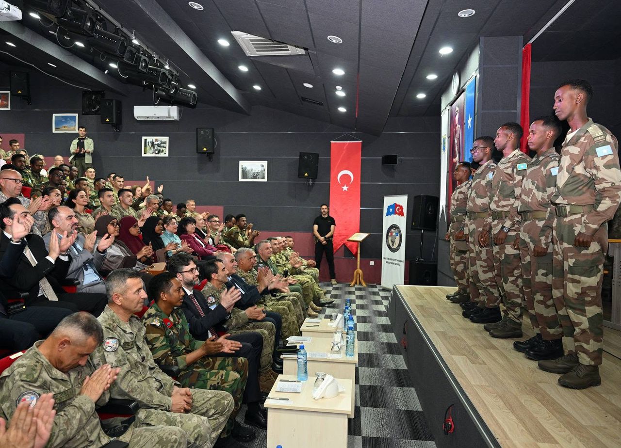 Turkish language festival held at Somali military school in Mogadishu