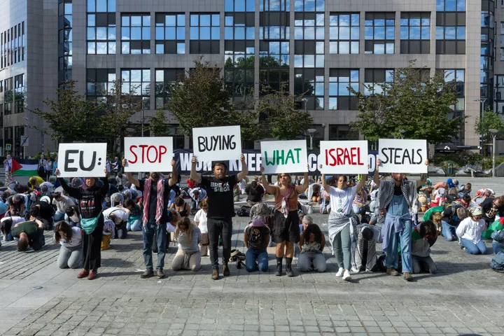 Global Sumud Flotilla activists stage Brussels protest over EU-Israel ties