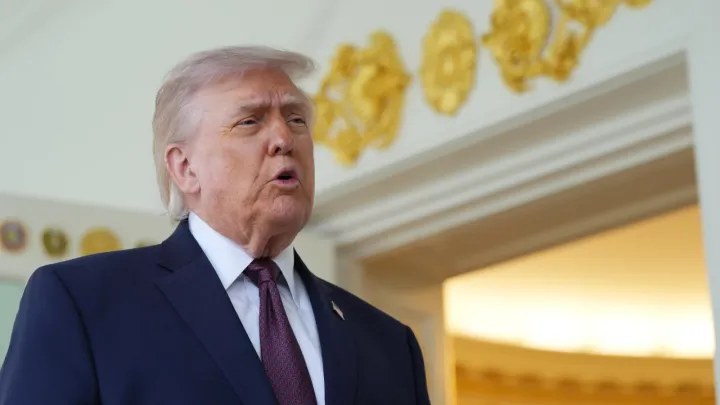 Трамп разрешил Ирану сохранить баллистические ракеты