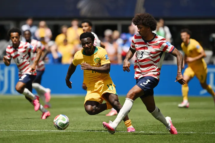 USA defeat Australia 2-0 in second World Cup match to enter knockout rounds