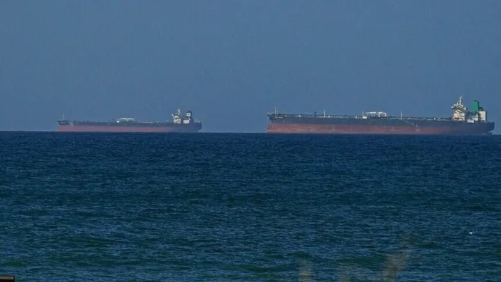 Irão afirma ter atingido um navio ligado aos EUA e a Israel após ataque a embarcação iraniana