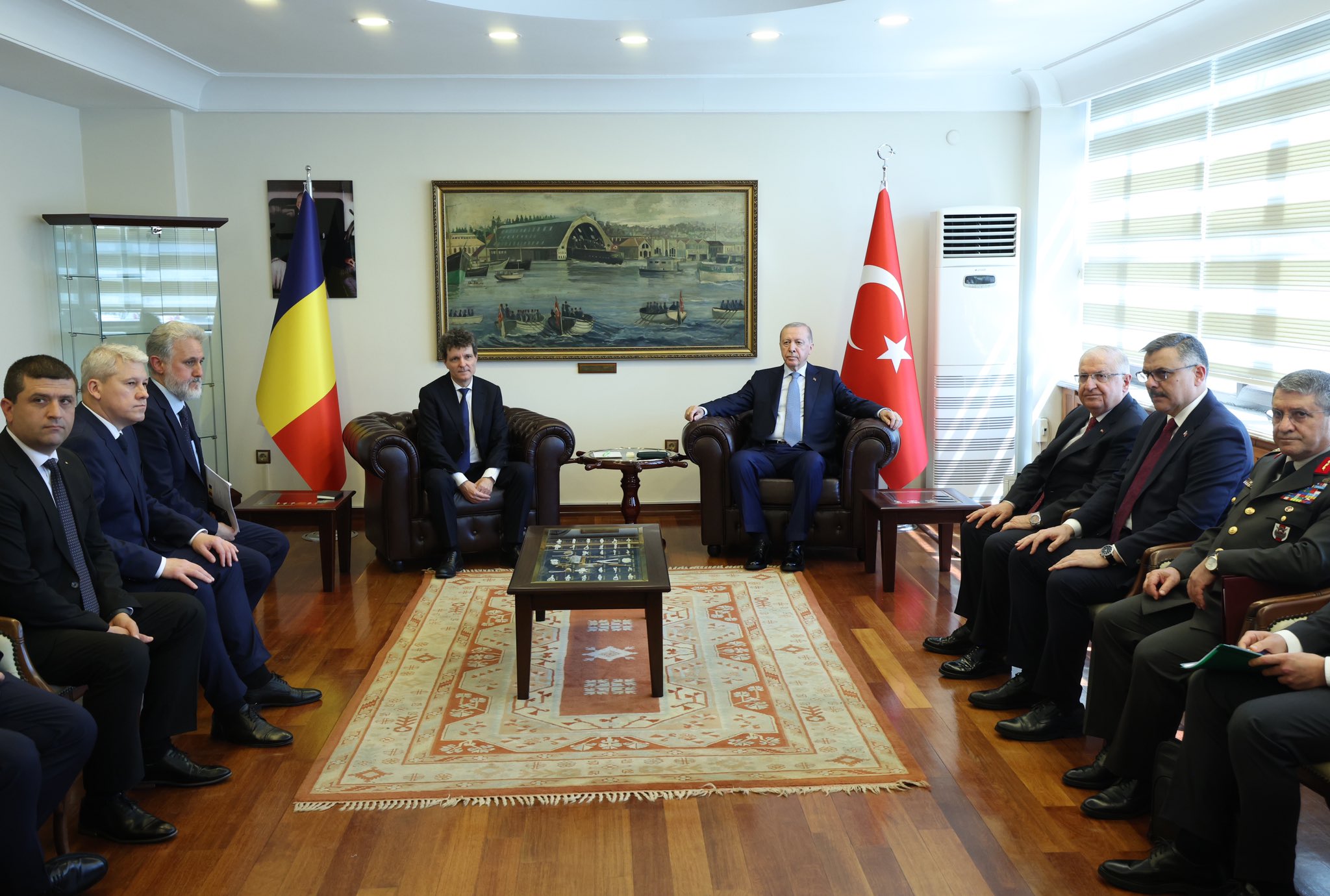 Turski predsjednik se sastao s rumunskim kolegom u Istanbulu
