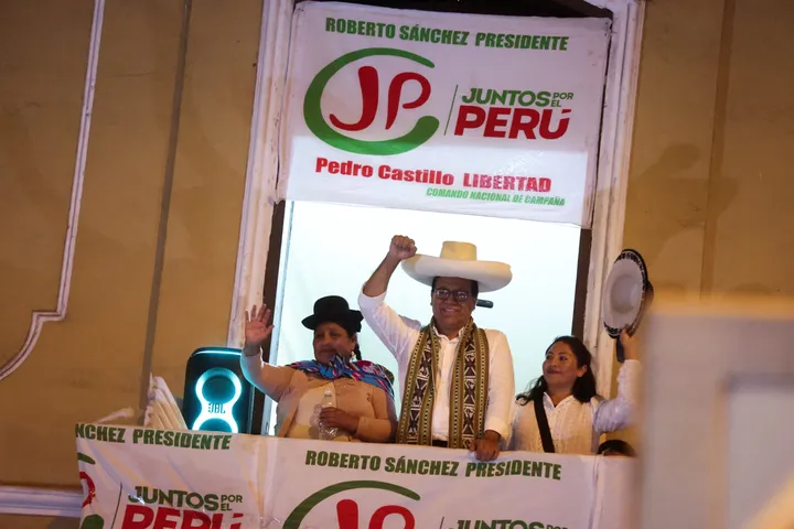 Peru's defeated candidate Roberto Sanchez challenges Fujimori's win at regional body