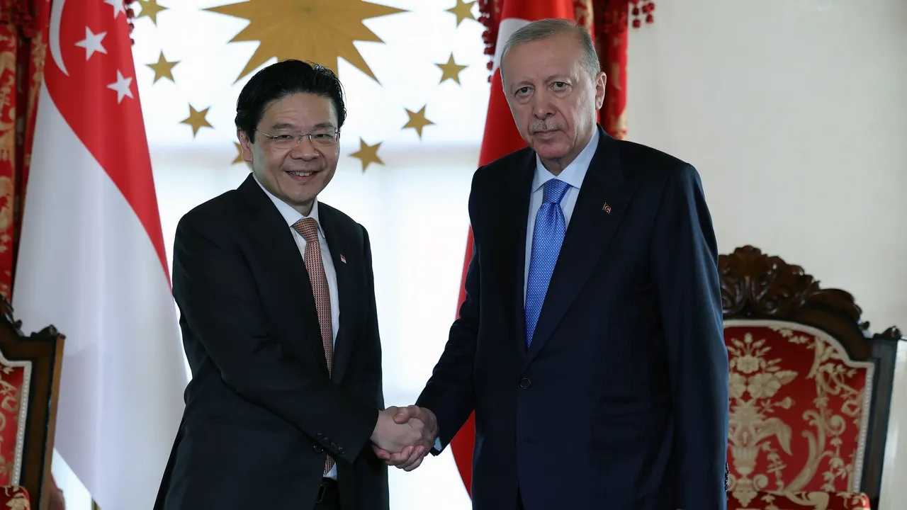 رئیسجمهور اردوغان و نخستوزیر سنگاپور بر گسترش همکاریهای راهبردی و ثبات منطقهای تأکید کردند
