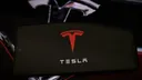 Žena poginula nakon što je vozilo Tesla u režimu samostalne vožnje udarilo u kuću u Teksasu