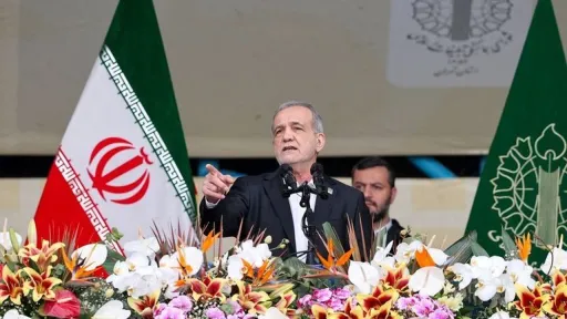 لا نسعى للنووي.. بيزشكيان يتمسك بحق إيران في التخصيب قبيل محادثات واشنطن