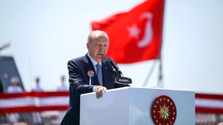 Törkiyä berençe tapqır NATO häm Awrupa Berlege äğzası bulğan ilgä xärbi korab éksportladı