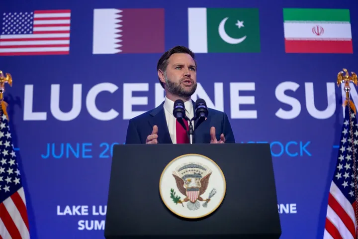 Does the US want Israel to withdraw from southern Lebanon? Vance responds
