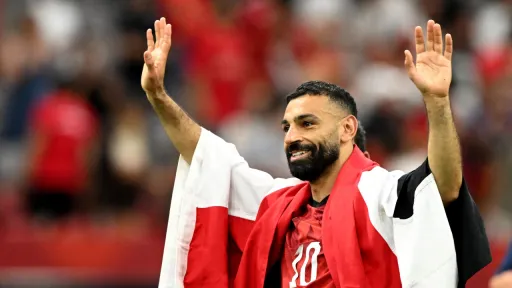 Mohamed Salah inspira o Egito a conquistar a sua primeira vitória de sempre num Mundial