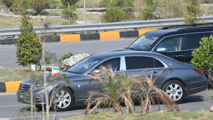 Iranski predsjednik i načelnik pakistanske vojske pozvali na jačanje saradnje i sigurnosti u regionu tokom sastanka u Islamabadu