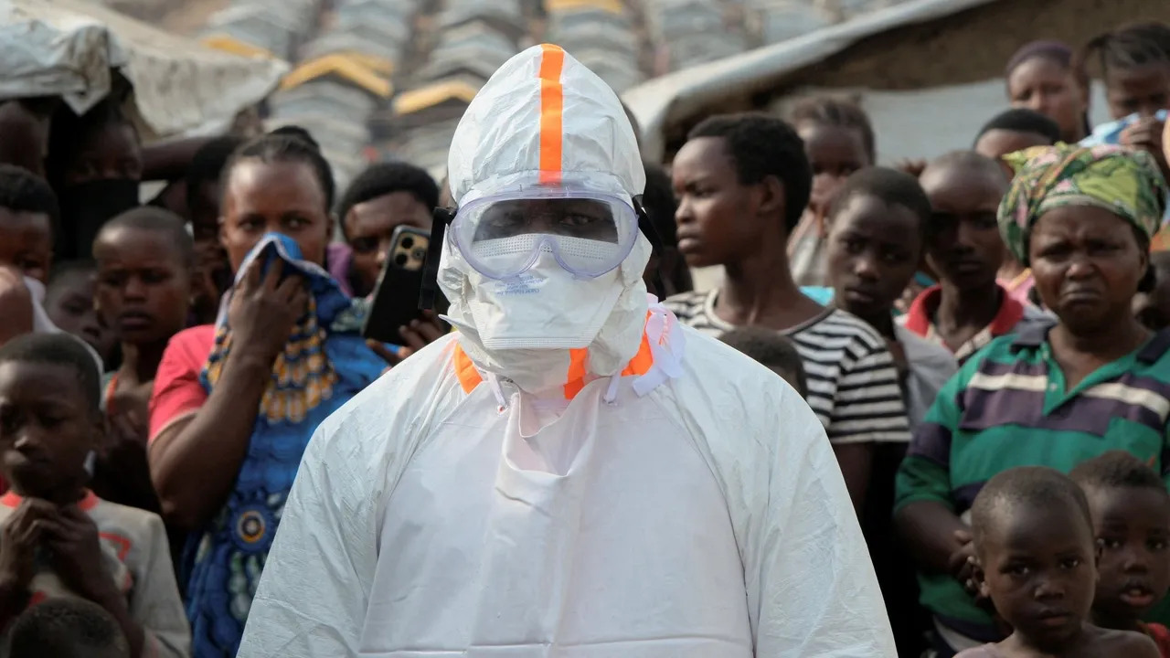 US provides doses of experimental antibody drug in Ebola fight