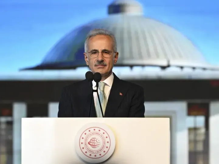 ترکیه: از آغاز جنگ ایران ۱۱ کشتی متعلق به مالکان ترک با عبور ایمن از تنگه هرمز خارج شدند