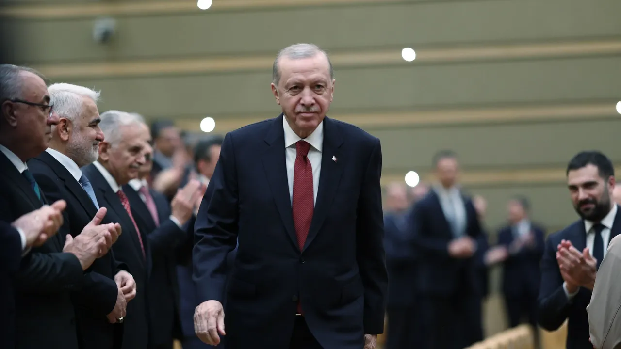 گفت‌وگوی تلفنی رئیس‌جمهور اردوغان و نخست‌وزیر عراق؛ تأکید بر تقویت روابط دوجانبه