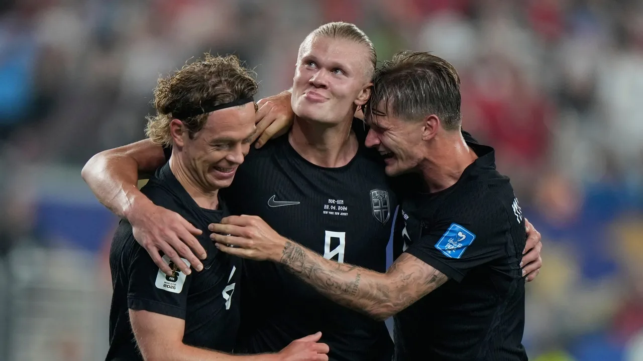 Haaland második világbajnoki dupláját szerezte meg, miközben Norvégia 3-2-re legyőzte Szenegált
