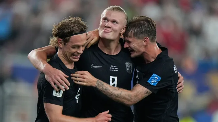 Haaland marca duas vezes contra o Senegal, Noruega pode passar à próxima fase
