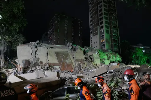 Venezuela twin earthquakes death toll doubles as search and rescue efforts continue