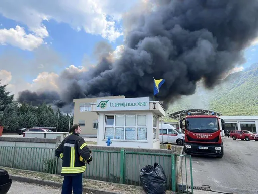 I dalje se sanira požarište na odlagalištu Uborak