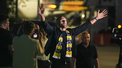Povratak u Istanbul: Vedat Muriqi ponovo potpisao za Fenerbahce