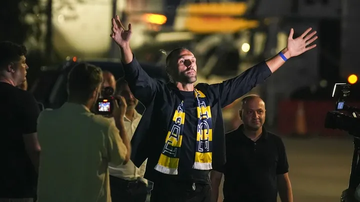 Povratak u Istanbul: Vedat Muriqi ponovo potpisao za Fenerbahce