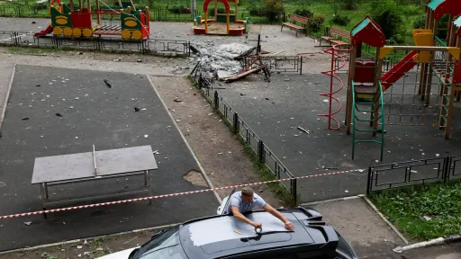 Rusiyä saqlanu ministrlığı: tönlä Ukrainanıñ 660 dronı bärep töşerelde