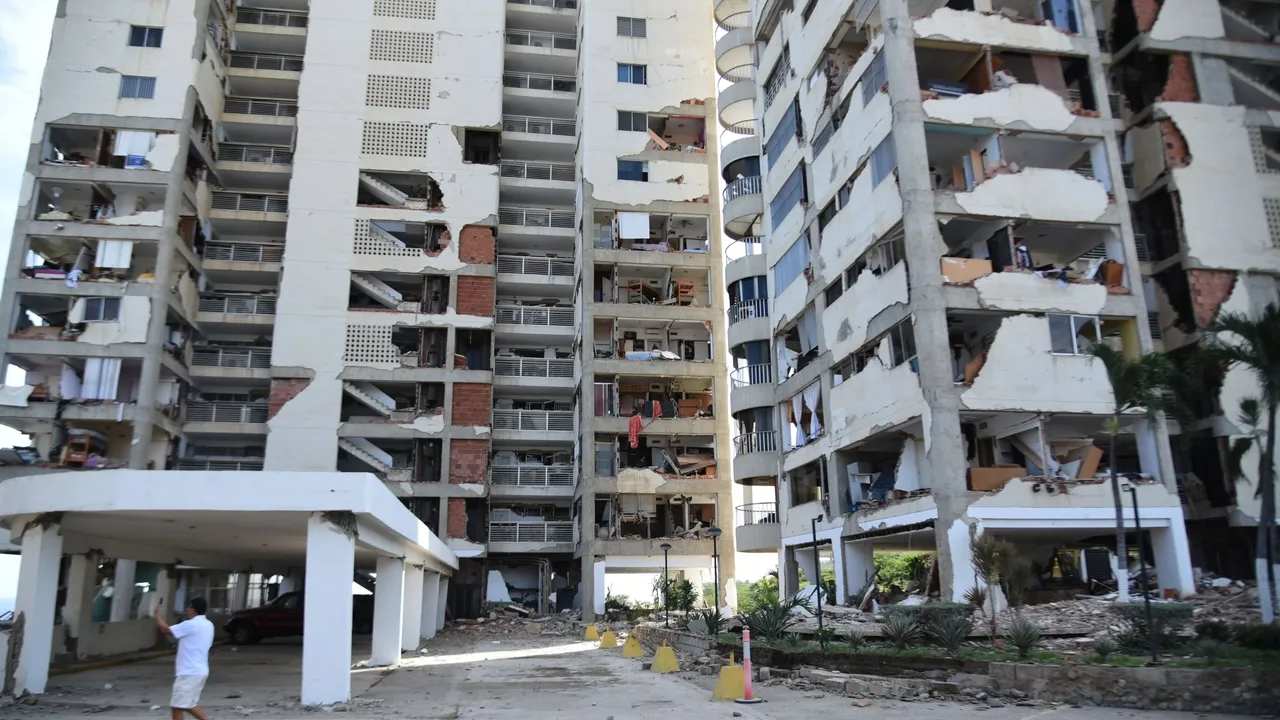 Türkiye e Venezuela discutem a ajuda humanitária após terramotos gémeos terem feito quase 200 mortos