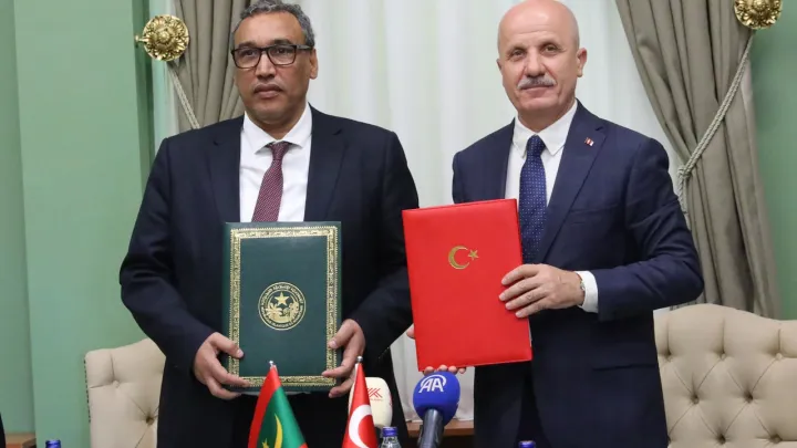 تركيا وموريتانيا توقعان مذكرة لتعزيز التعاون في التعليم العالي وتمهدان لإنشاء جامعة تركية في نواكشوط