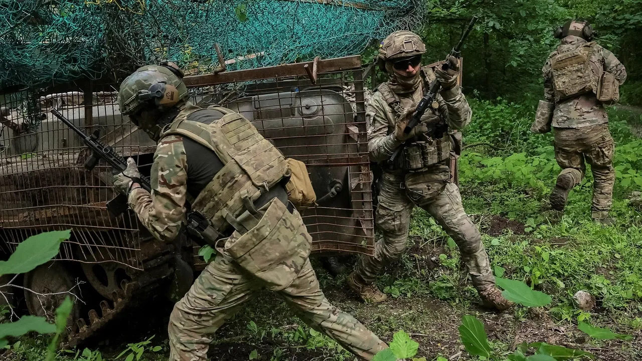 Rusiyä raketaları häm dronnarı Ukrainadağı "Naftogaz" obyektlarına höcüm itte