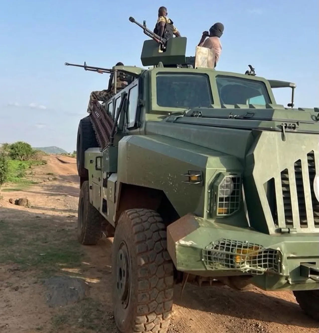 Sojoji sun kashe Lakurawa biyu da ƙwato makamai a Arewa Maso Yammacin Nijeriya
