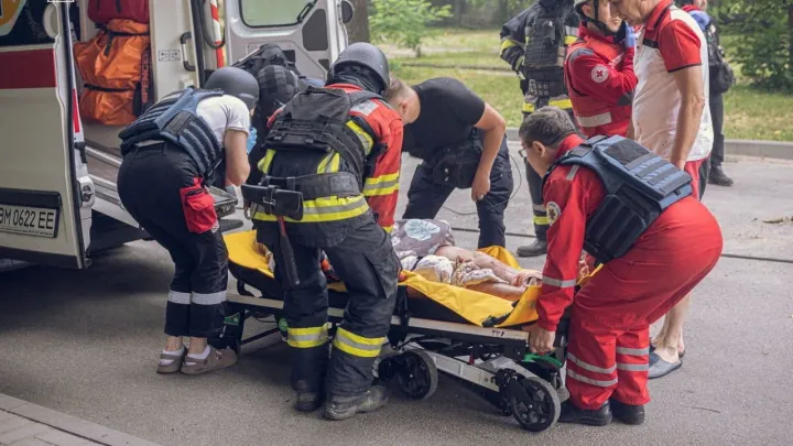 قتلى مدنيون في هجمات متبادلة بين روسيا وأوكرانيا بالطائرات المسيّرة والقصف المدفعي
