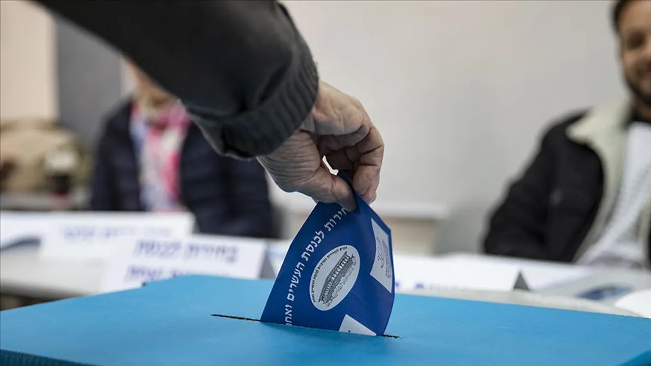 הציר המרכזי של הפילוג הפוליטי בישראל הוא עדיין הזהות הדתית