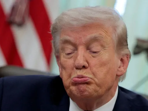 Трамп: "Иран менен эртең Дохада жолугушуу болот"