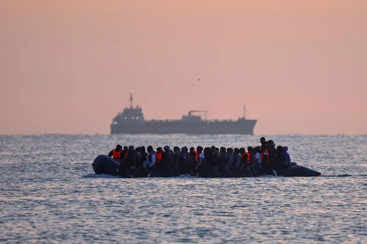 France, Britain extend 'one in, one out' deal