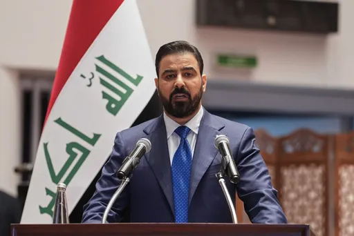 Iraqi prime minister welcomes Shia group's decision to integrate into state institutions