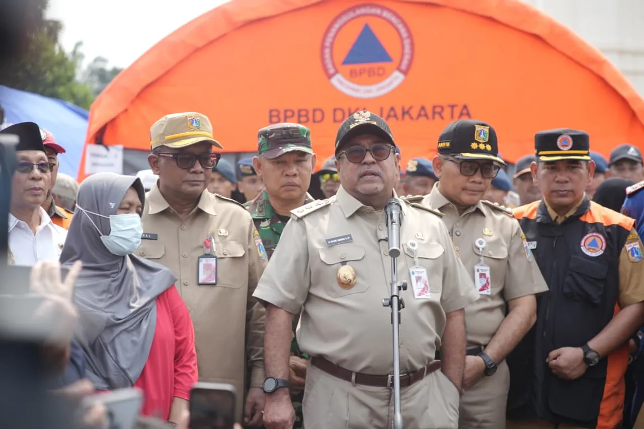 Tinjau korban kebakaran Kemayoran, Wagub Rano pastikan kebutuhan pengungsi terpenuhi
