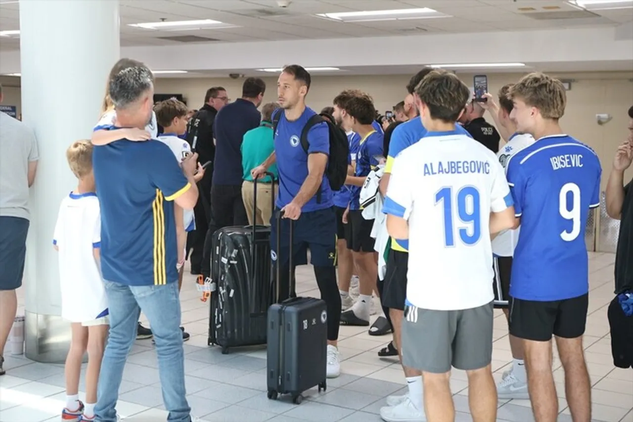Reprezentacija BiH doputovala u SAD, navijači im priredili sjajan doček
