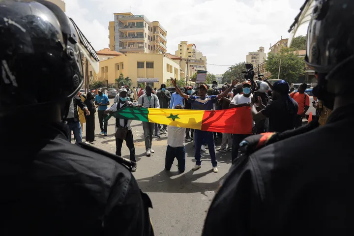 Sénégal: une réforme constitutionnelle controversée ouvre la voie à un référendum