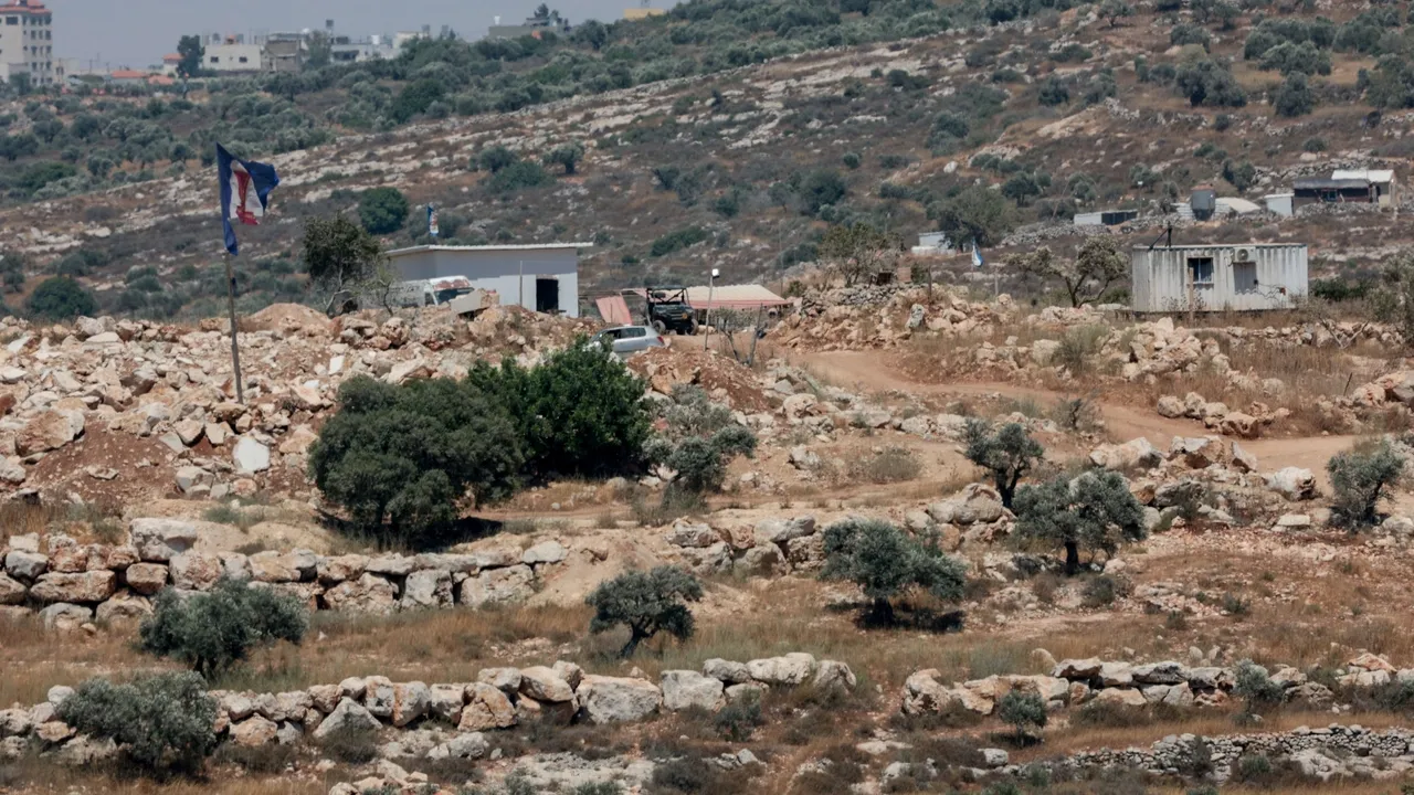 وسط تحذيرات فلسطينية من خطورته.. مخطط استيطاني إسرائيلي يستهدف 100 نقطة بالضفة المحتلة