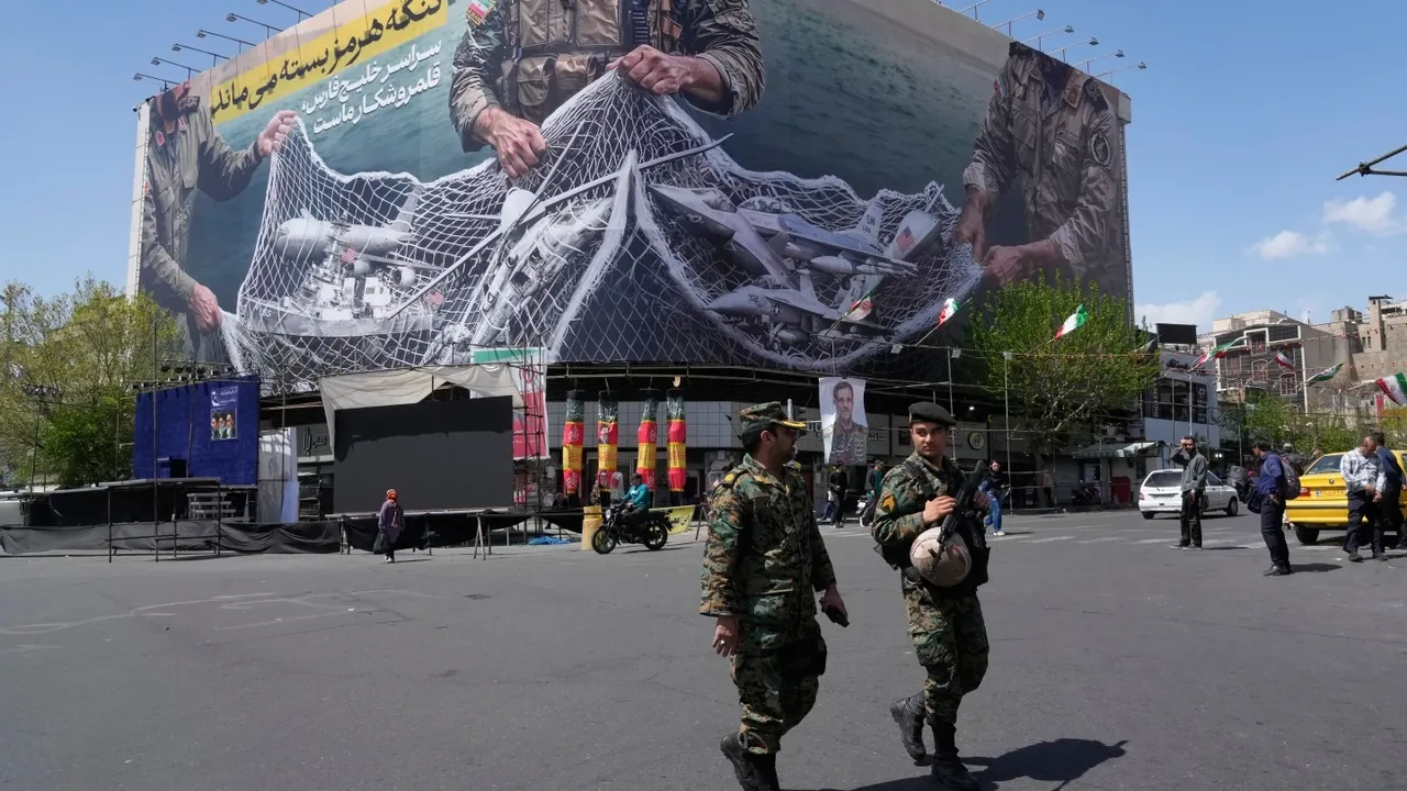 Иран назвал срок свободного прохода через Ормуз